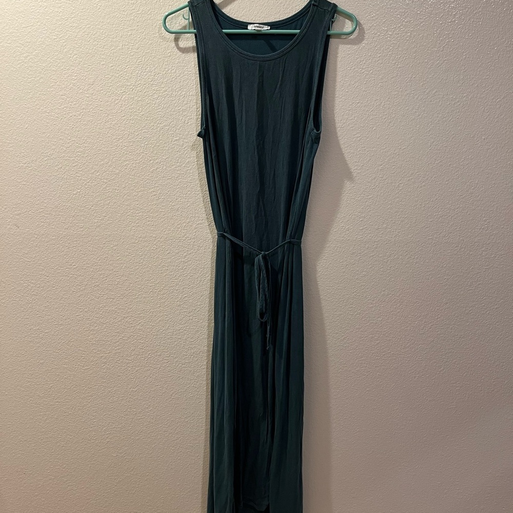 Elegant Sleeveless Green Dress